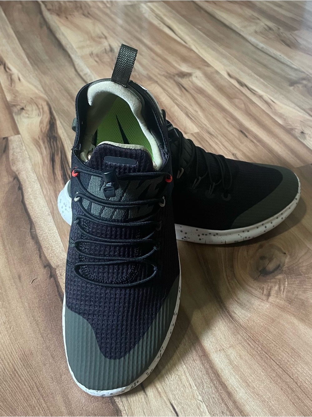 Nike Free RN Commuter 2017 Utility Black Olive Womens Size 10 AH6841-001